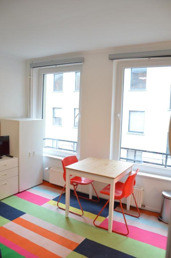 Nice Studio In Marolles Apartment Brussels Ngoại thất bức ảnh