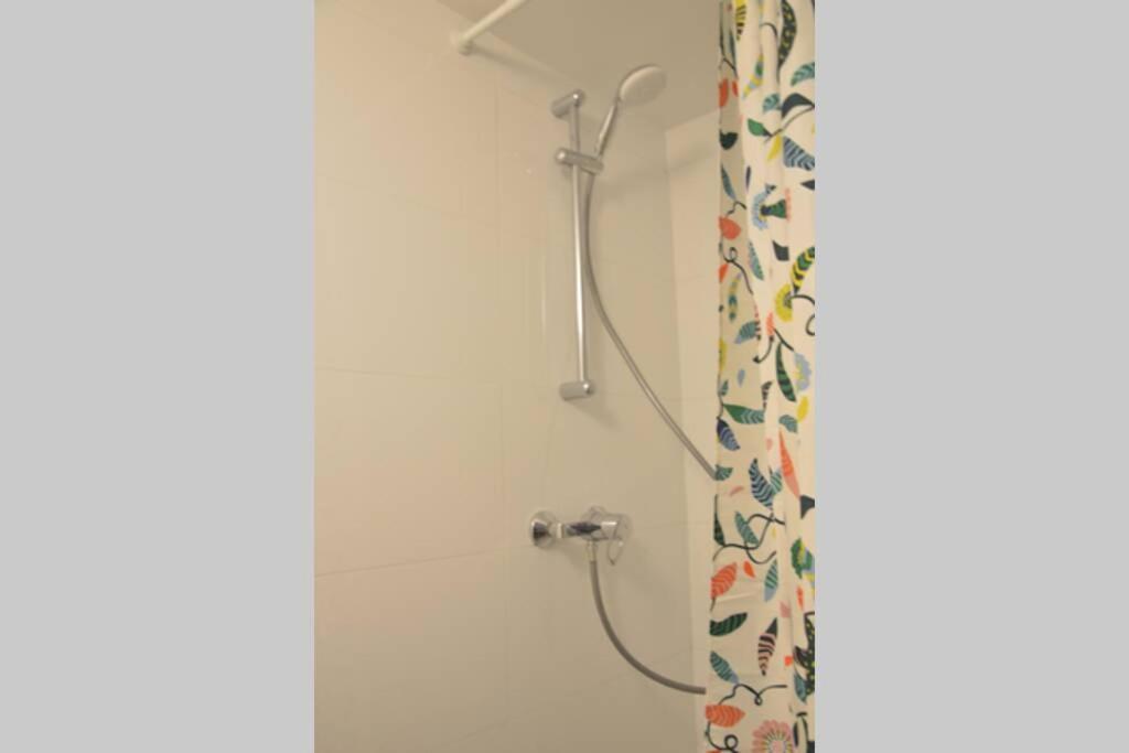 Nice Studio In Marolles Apartment Brussels Ngoại thất bức ảnh